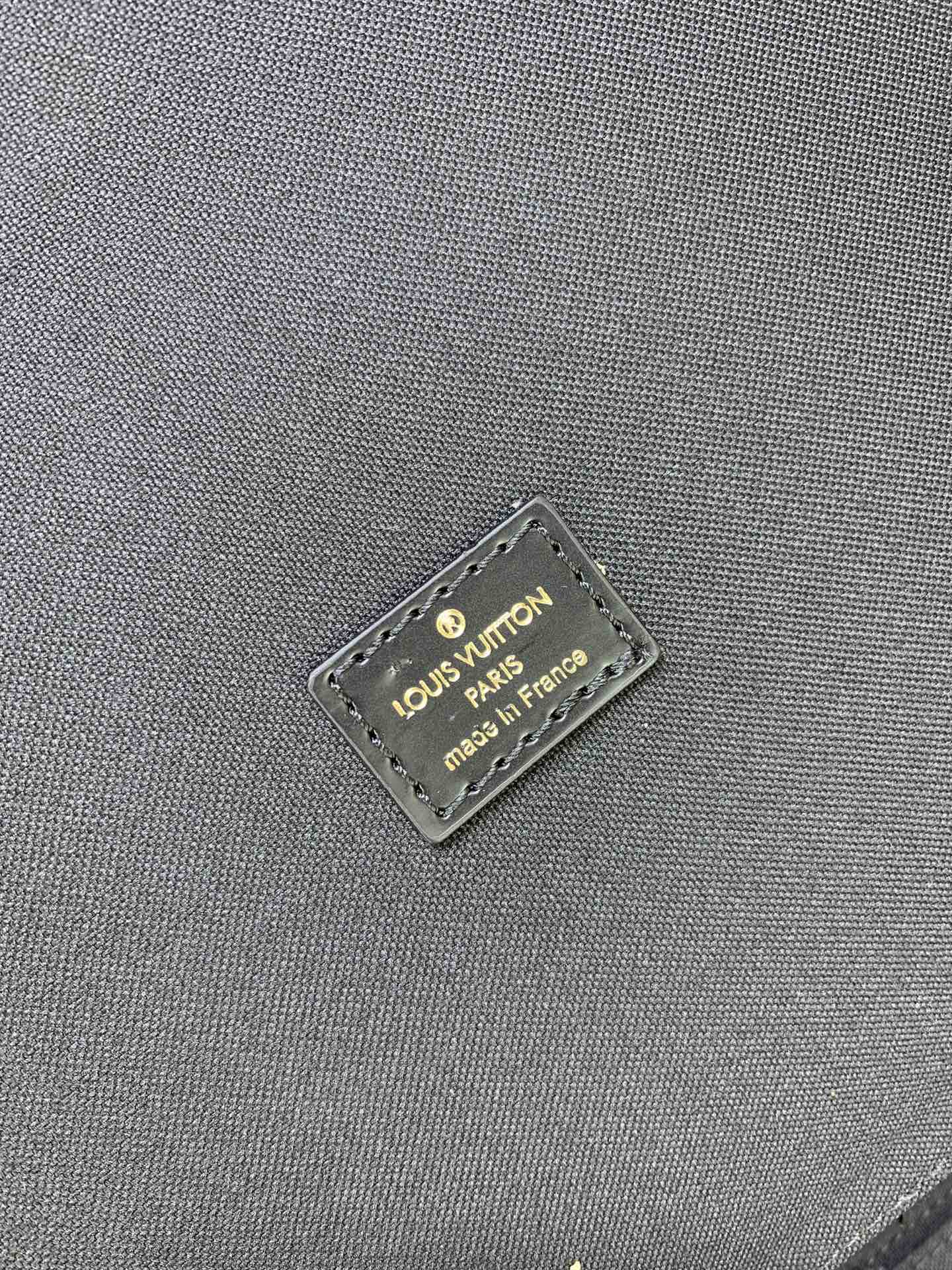 1XE272BDE Stylish leather bag 