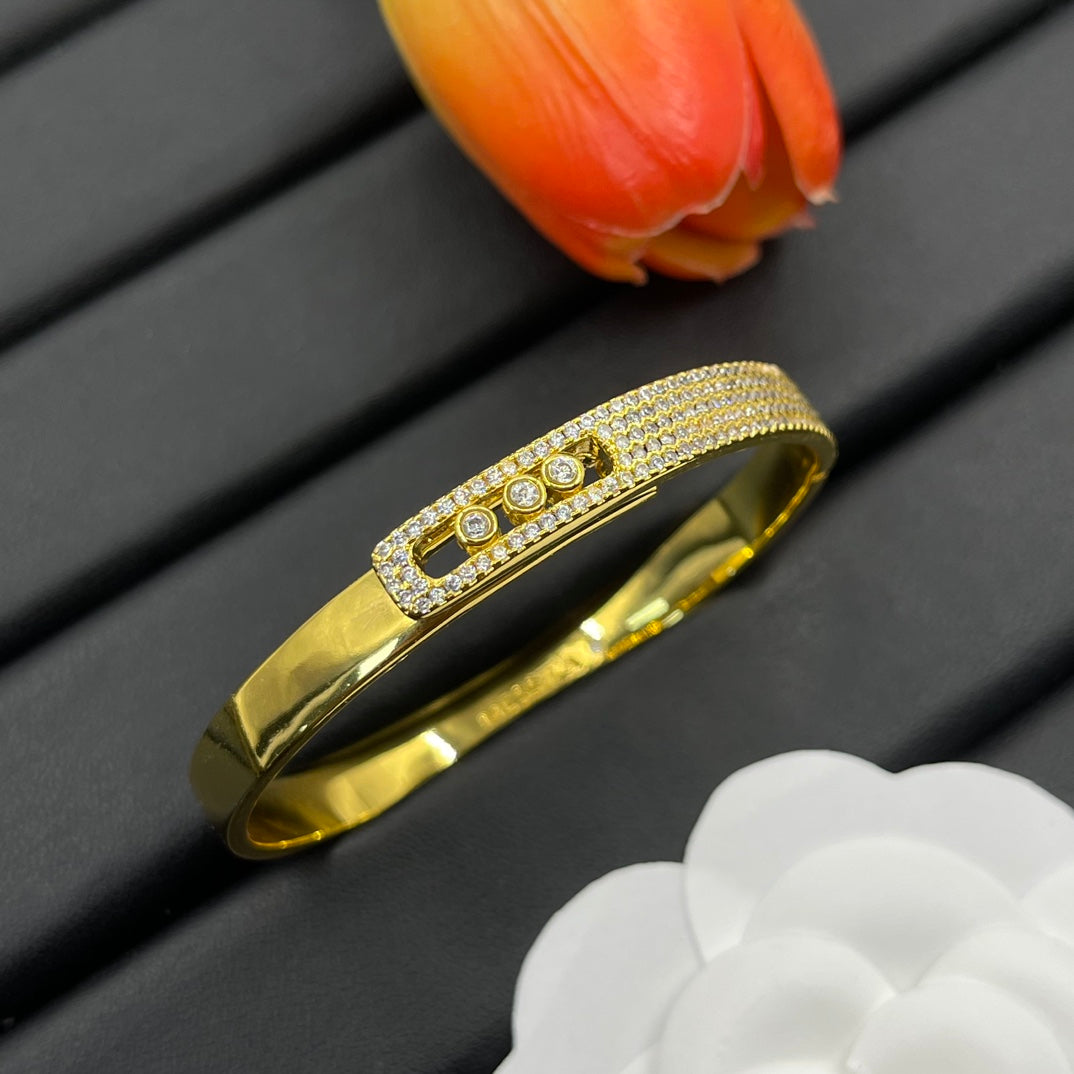 14A763KDE Stylish Bracelets