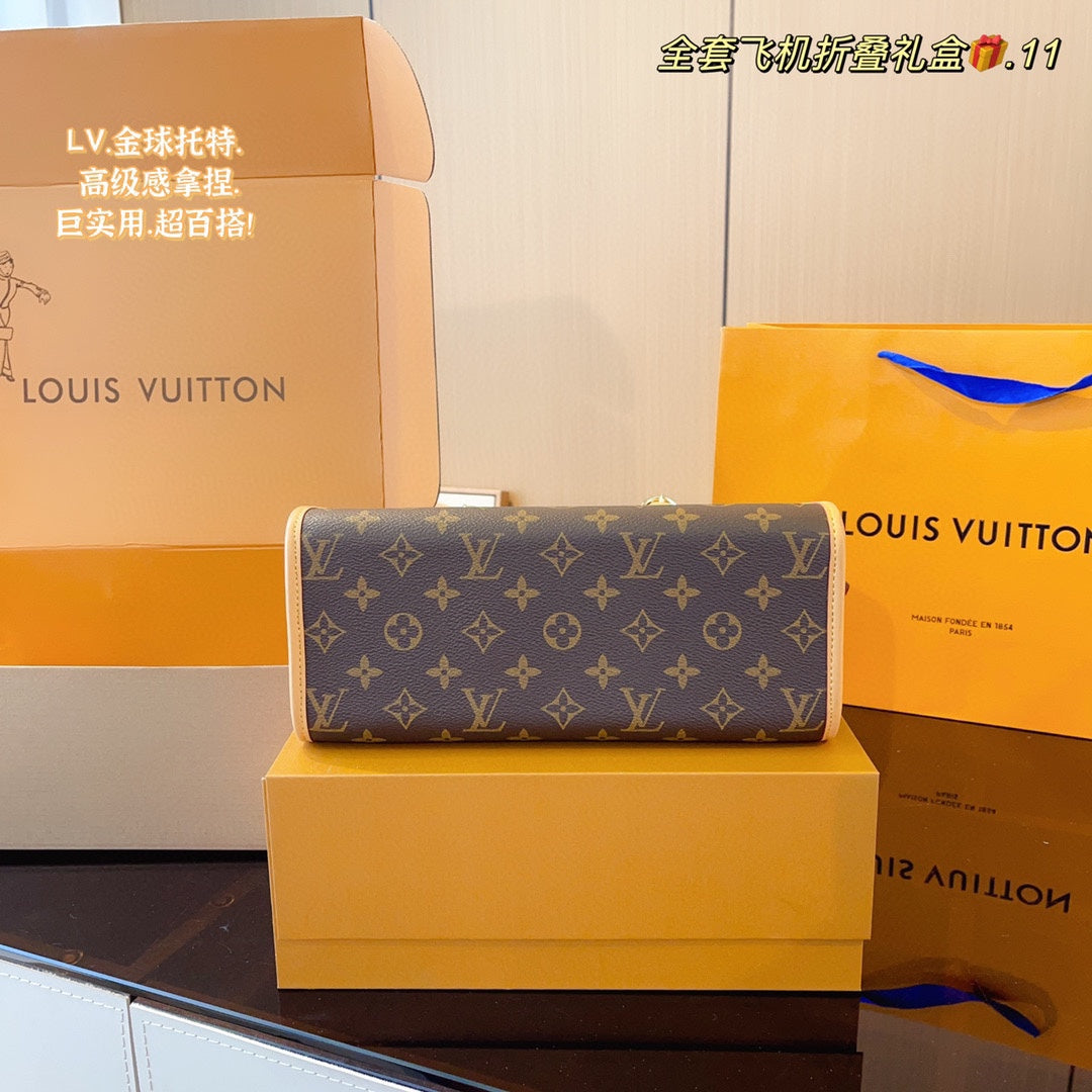 6XE121BDE Stylish leather bag 