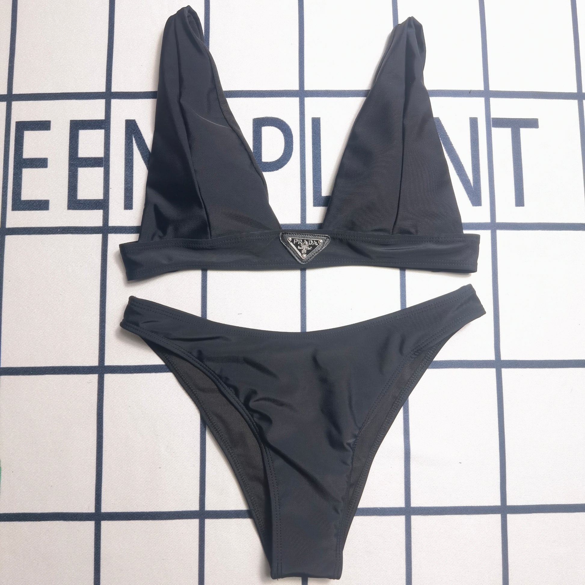 14PD252YDE Stylish Bikini swimsuit