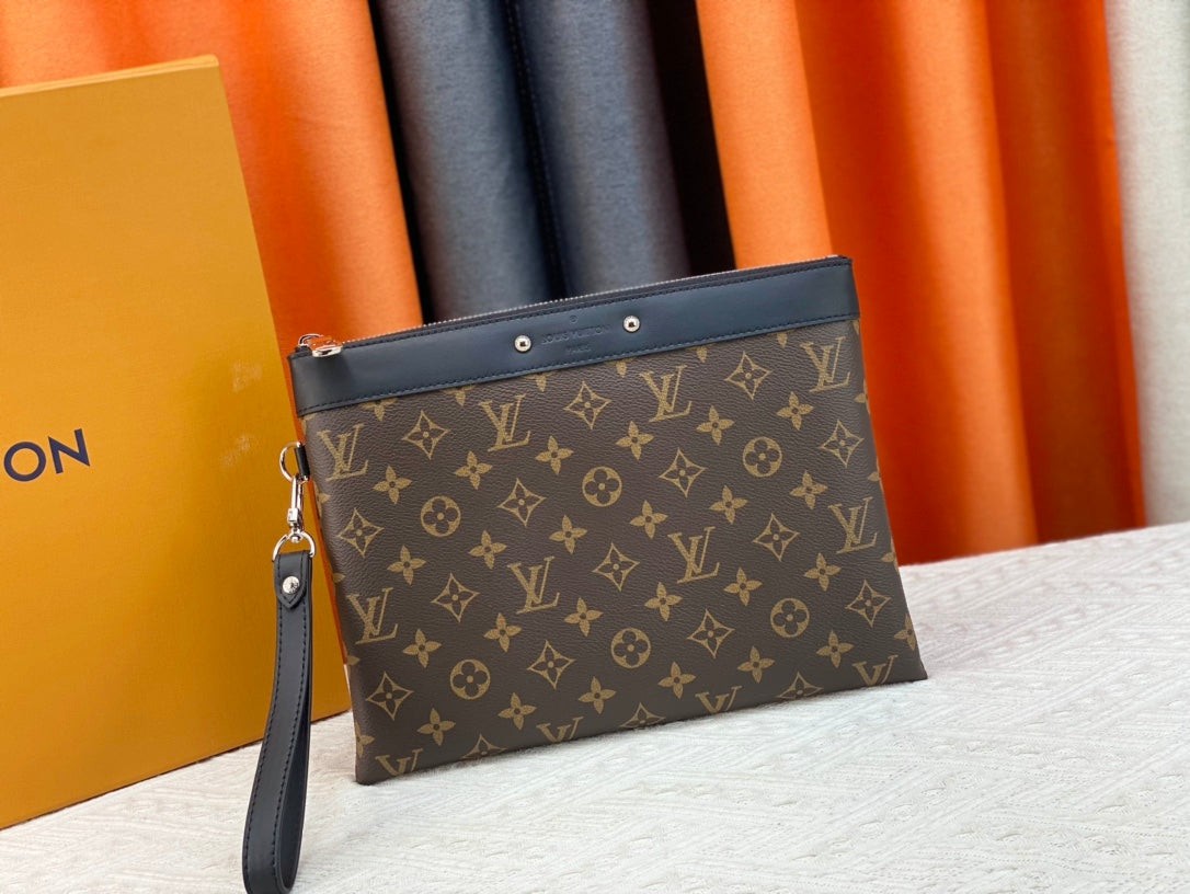1XE401BDE Stylish leather bag