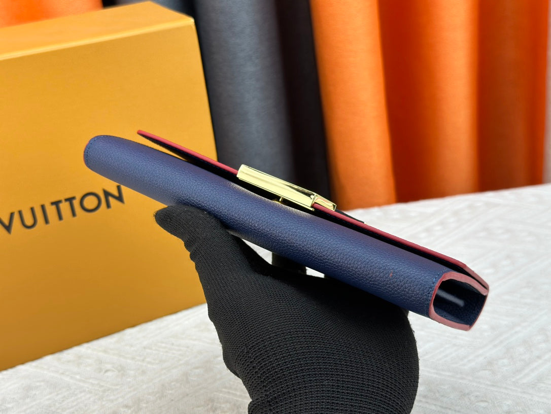 1XE74BDE Stylish leather wallets with package