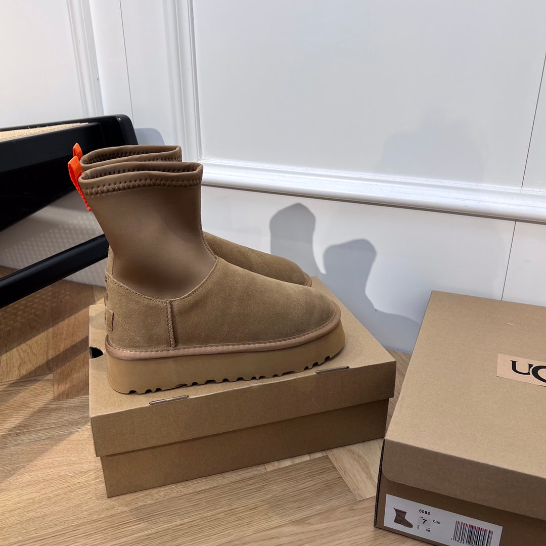 1LU20ZDE Stylish snow boots