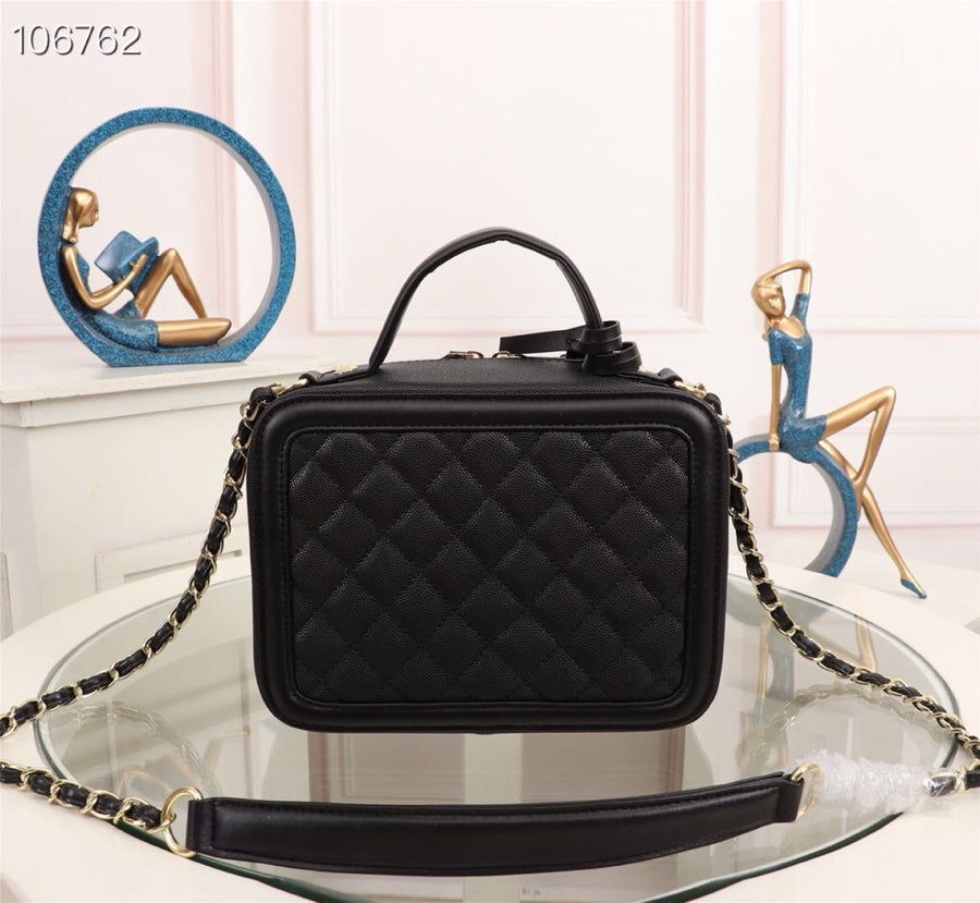 165NC123BDE Stylish leather bag