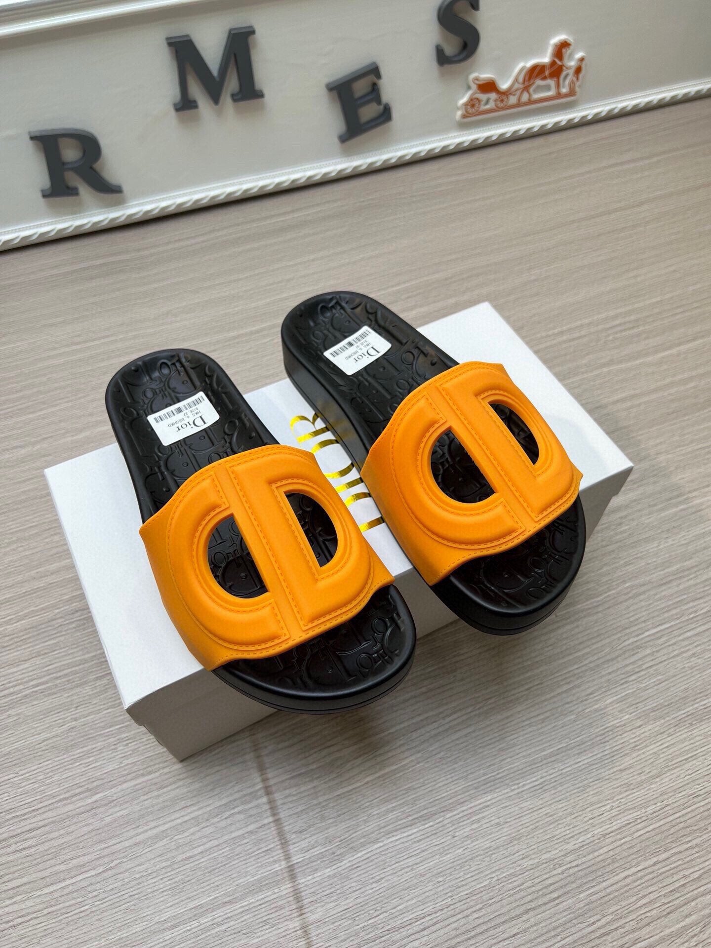 5LD213ZDE Stylish Slippers