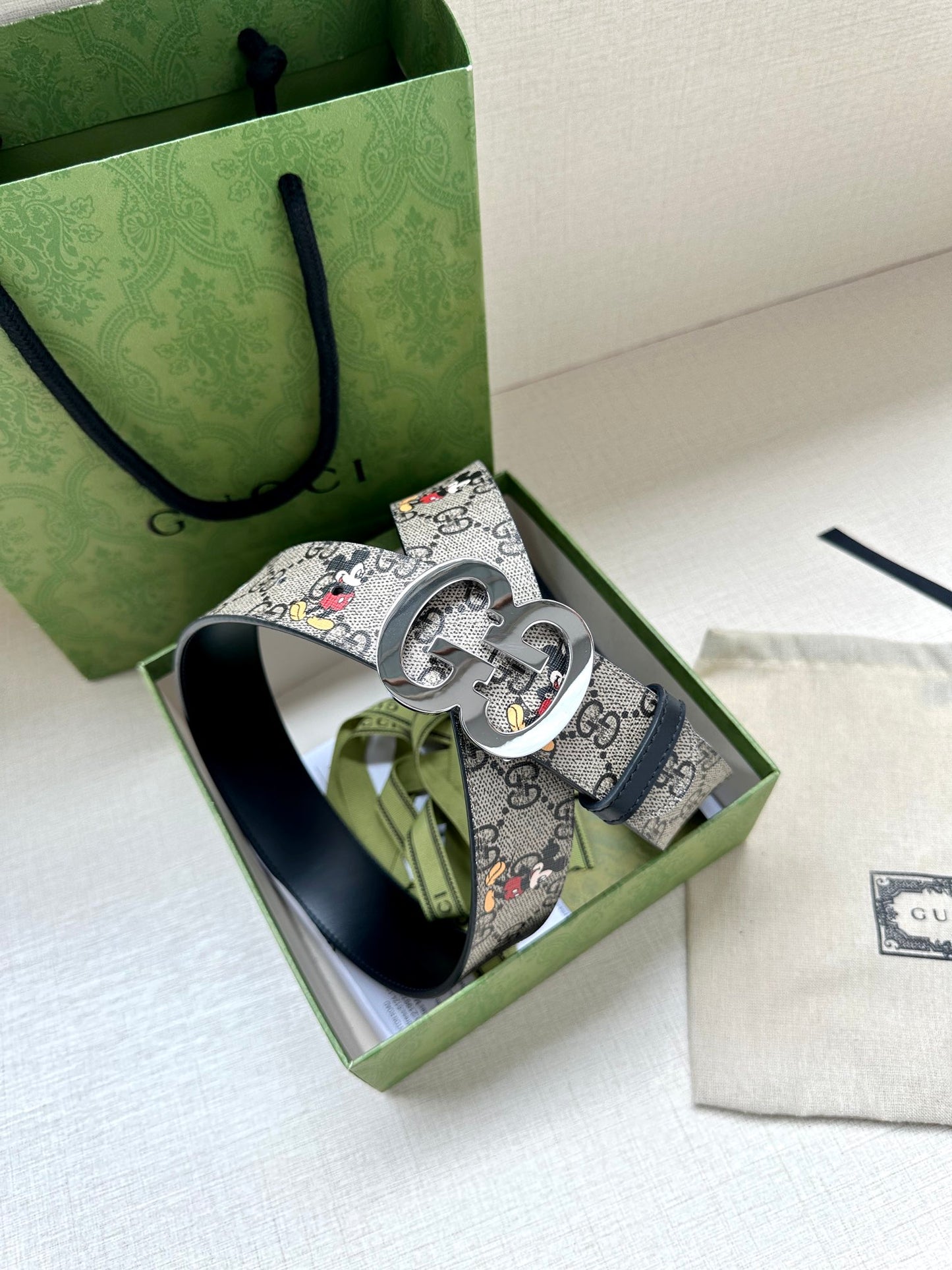 155RB229PDE Stylish  High quality belt With full package