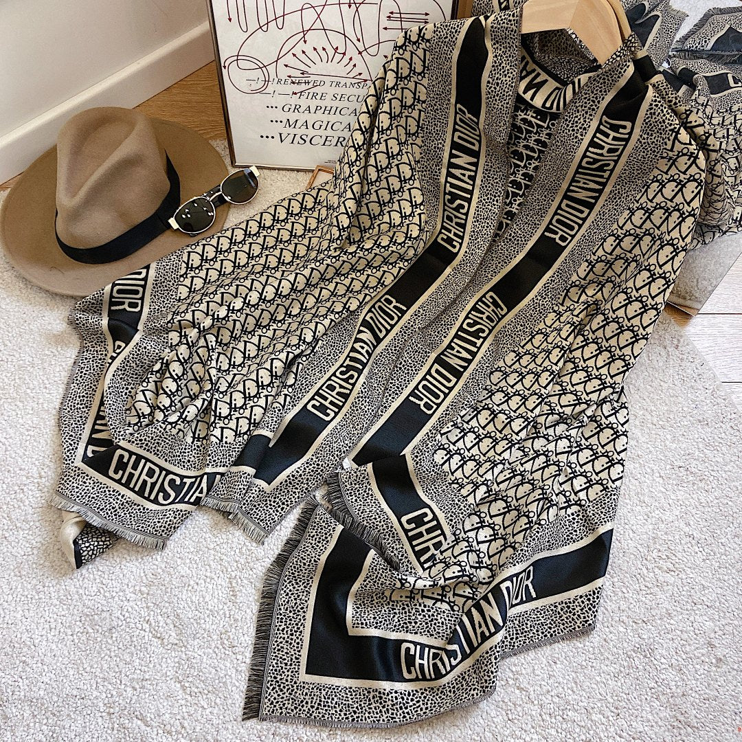 185ZD45WDE Stylish Winter Scarves