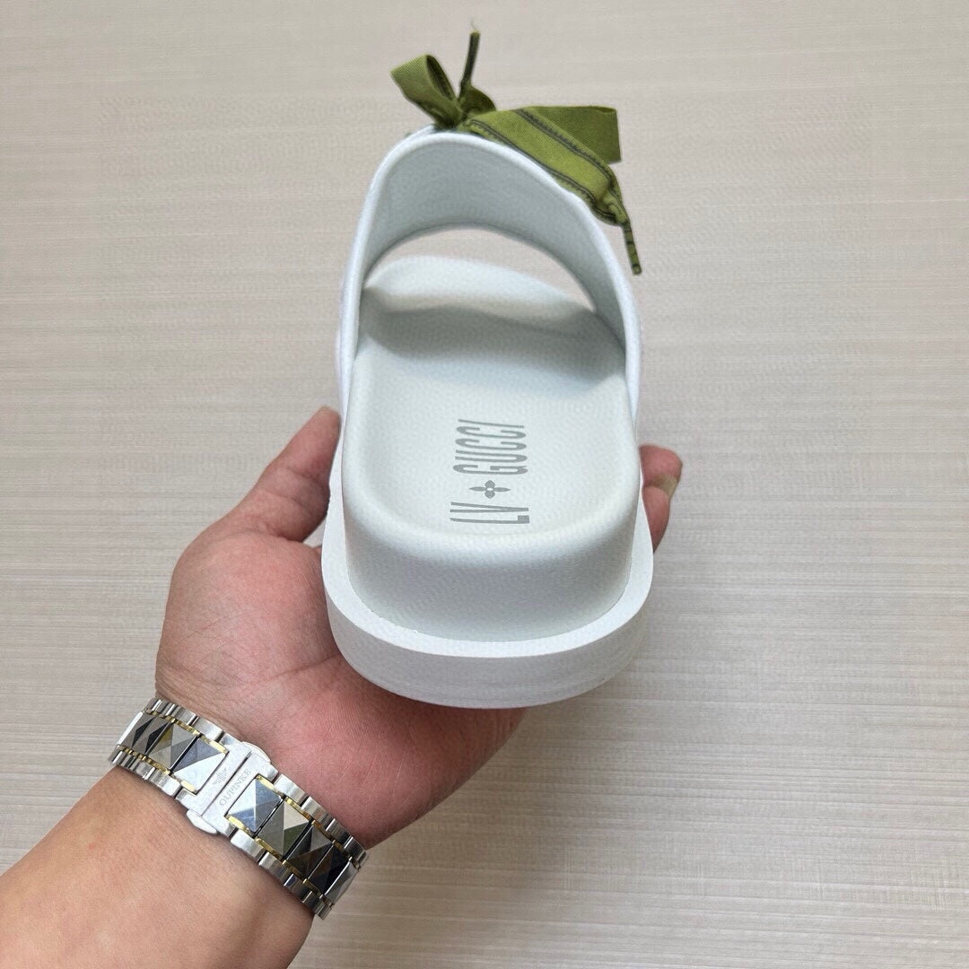 5WB242ZDE Stylish Slippers