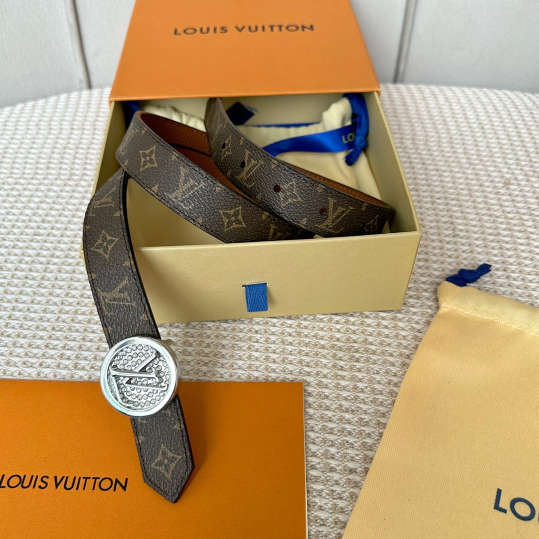 14E71PDE Stylish  High quality belt With full package