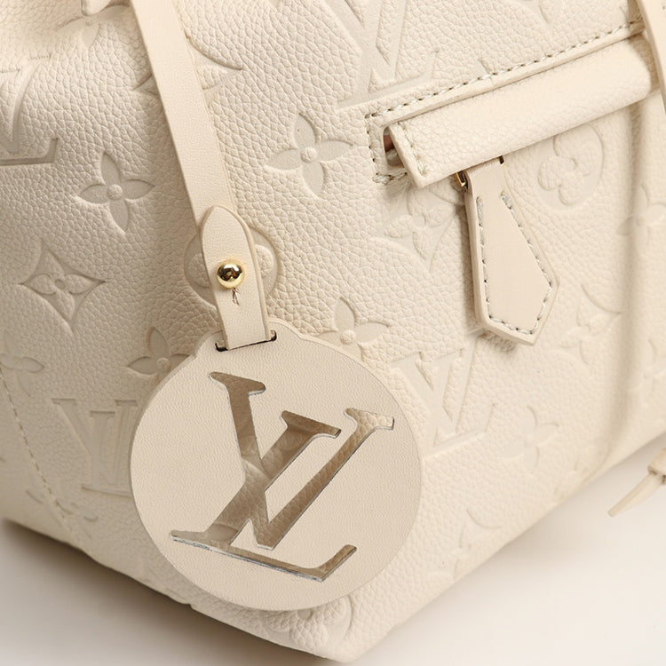 1E065BDE Stylish leather bag 