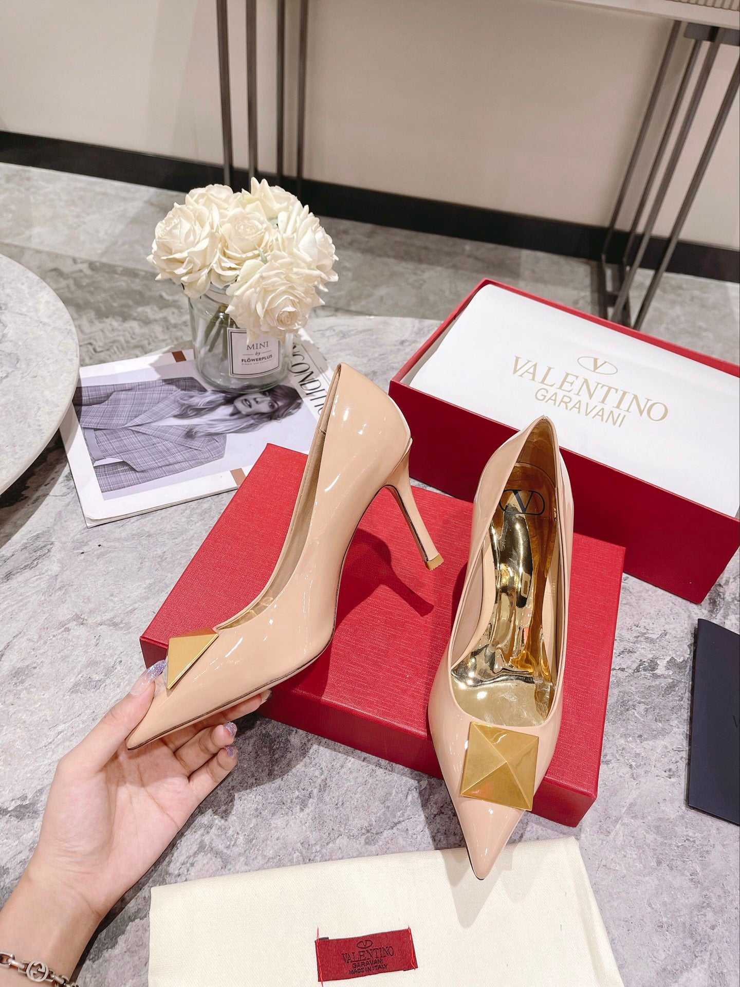 1WVL264ZDE Stylish sandals High heels