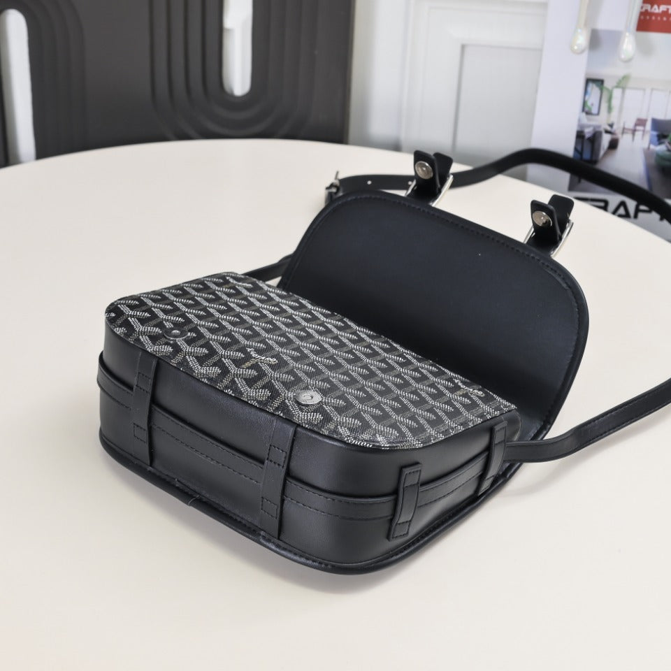 165RA5BDE Stylish leather bag