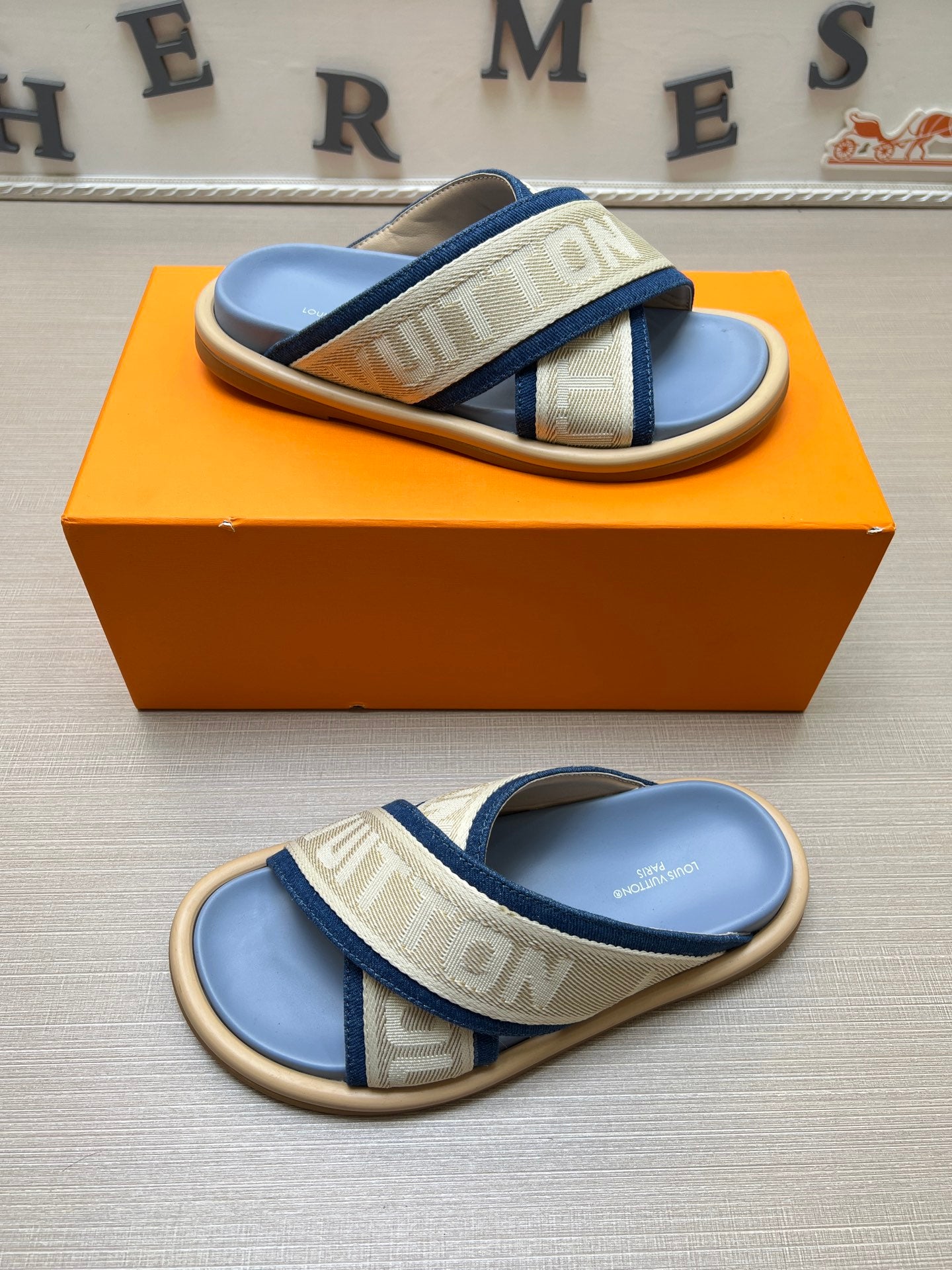 535ZE272ZDE Stylish Slippers