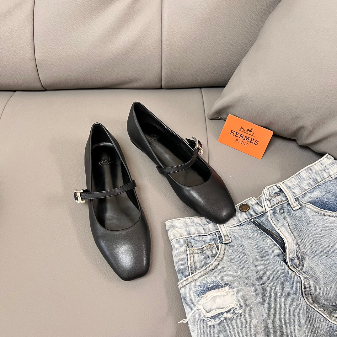 1JE1ZDE Stylish leather  boots