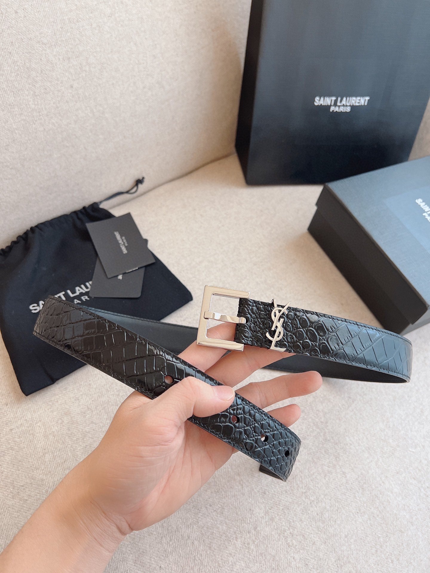 155RSL225PDE Stylish  High quality belt With full package