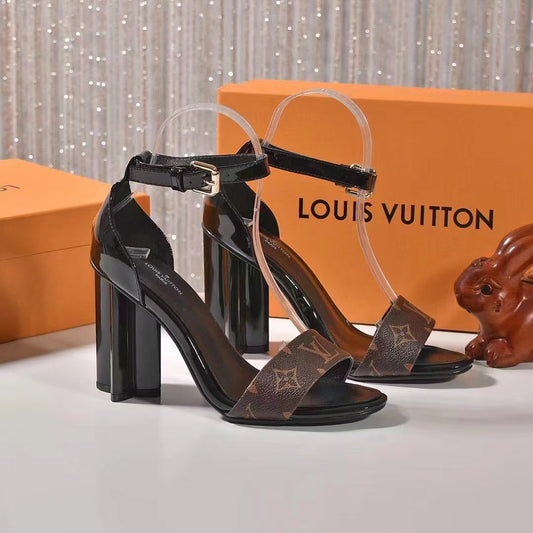 245RE27ZDE Stylish leather High heels