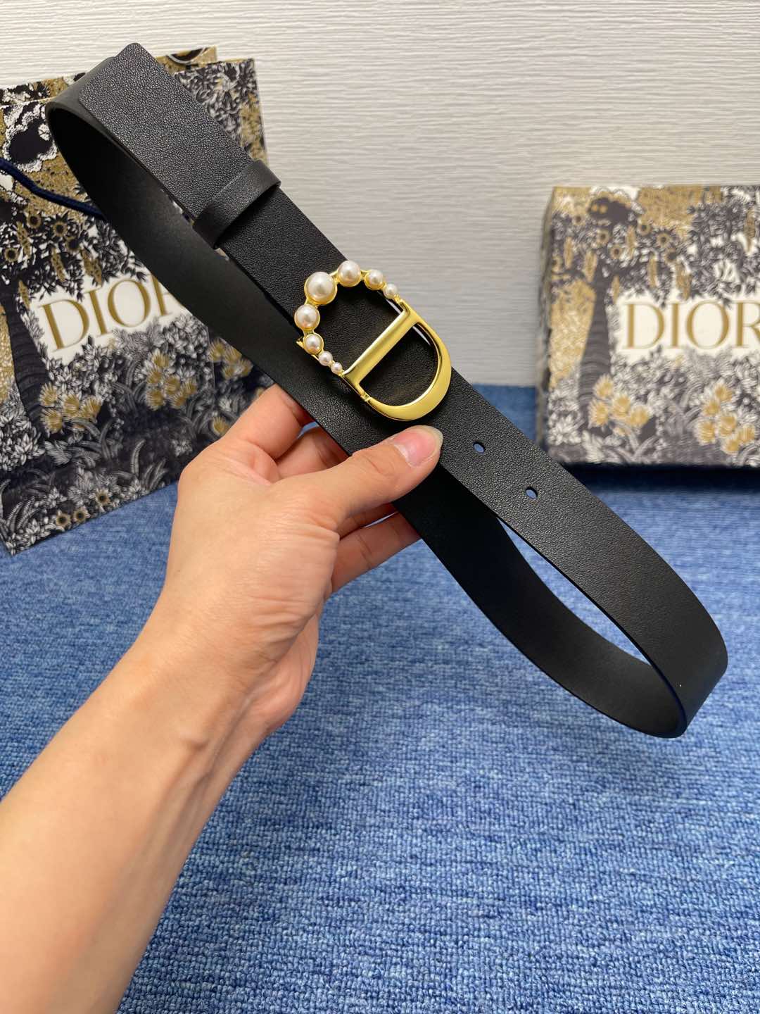 155RD200PDE Stylish  High quality belt With full package