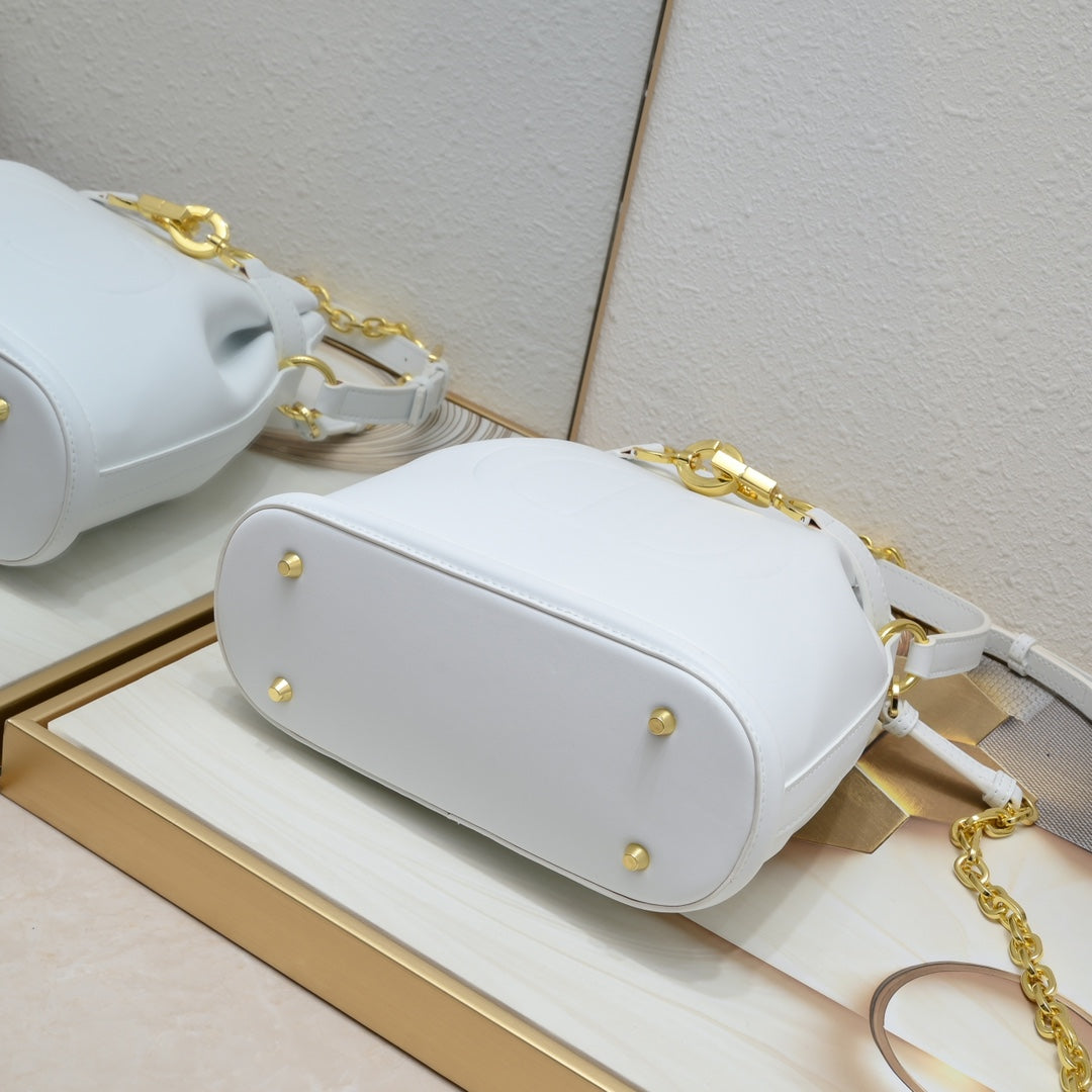 2XD370BDE Stylish leather bag 