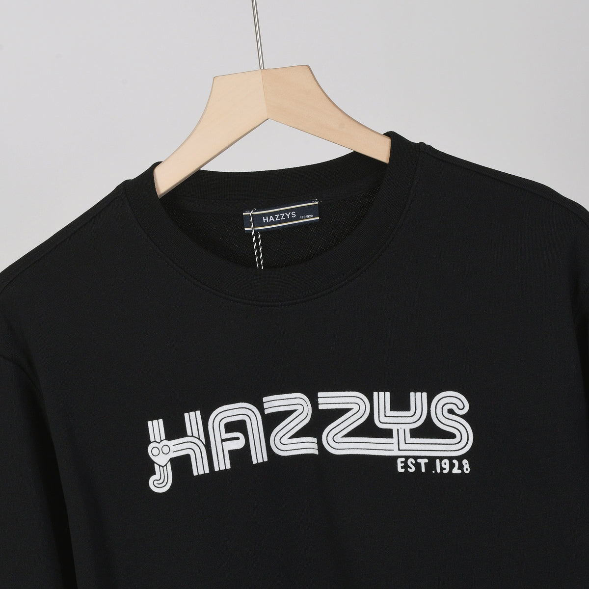 175ZA86UDE Stylish Sweaters