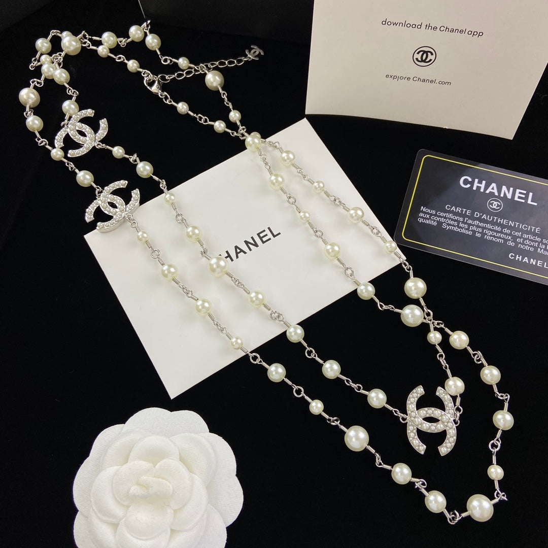 14C825KDE Stylish Necklaces