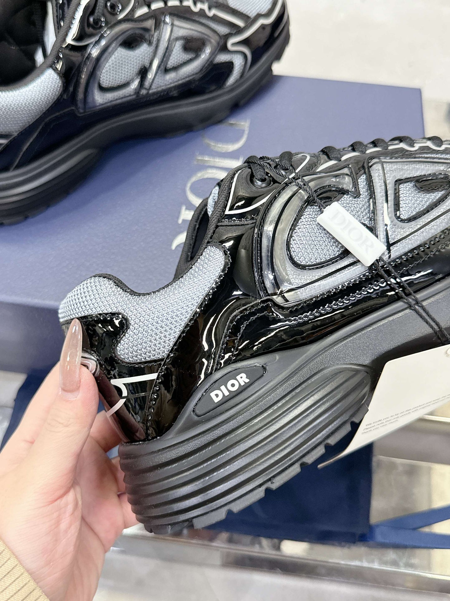 245RD2ZDE Stylish Sneakers