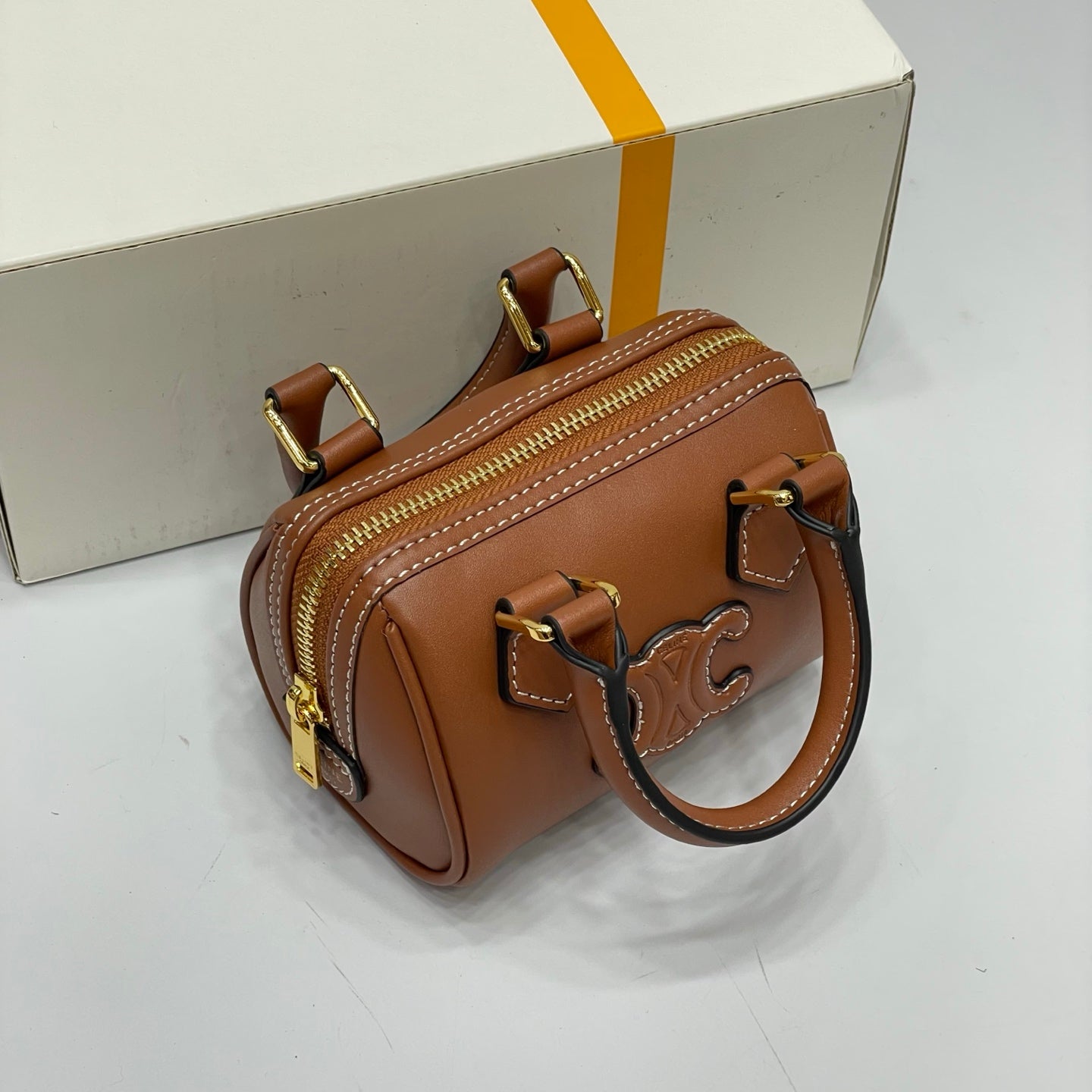 155NN27BDE Stylish leather bag