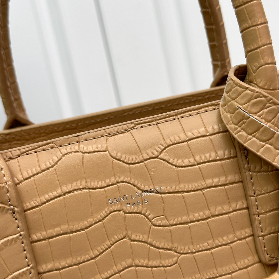 1XSL268BDE Stylish leather bag 