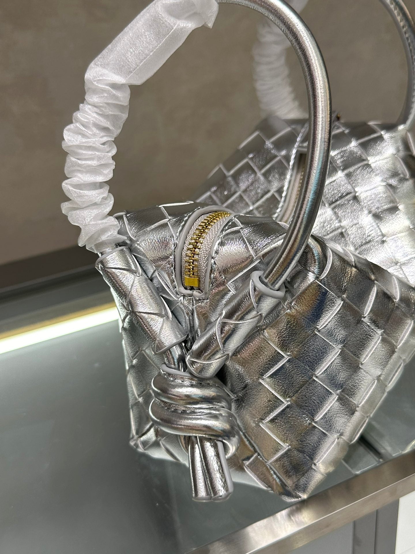 1XA84BDE Stylish leather bag