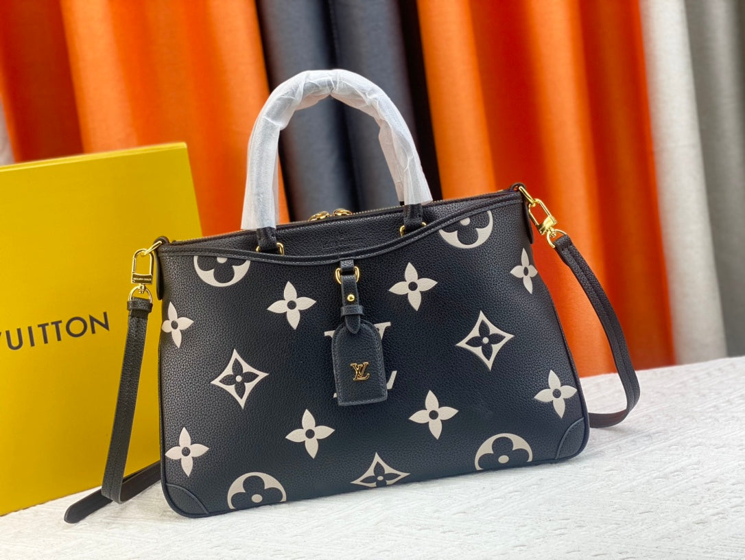 2XE174BDE Stylish leather bag 