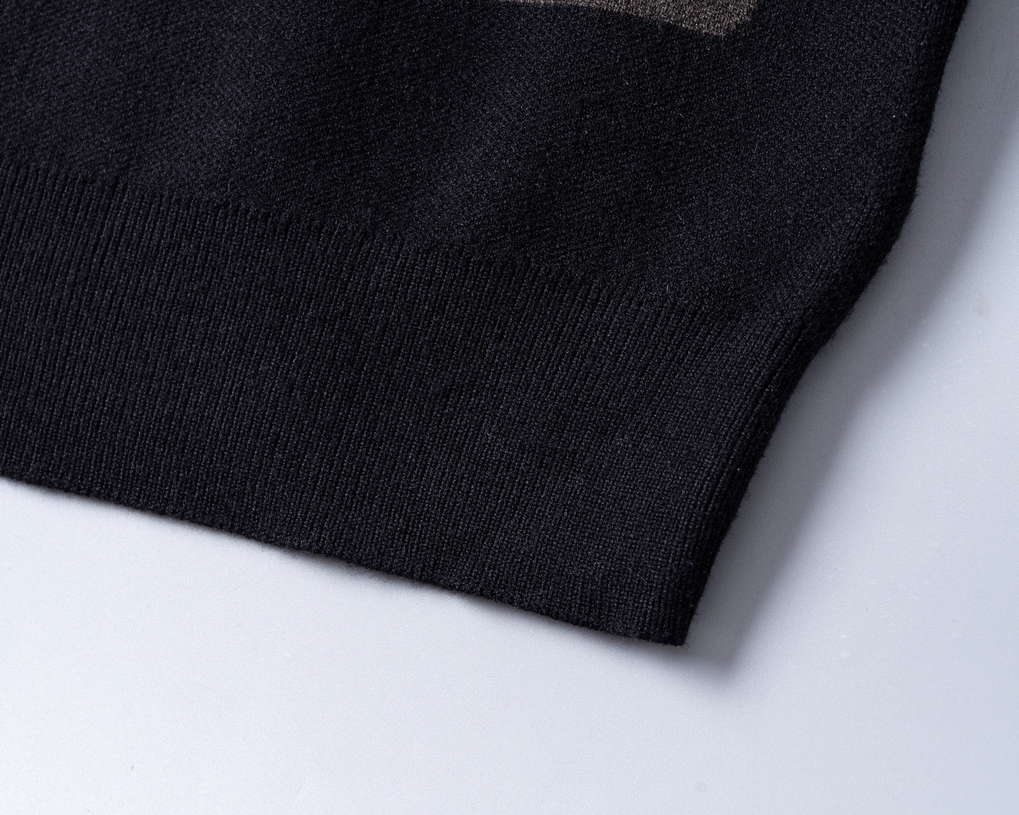 185ZE122UDE Stylish Sweaters