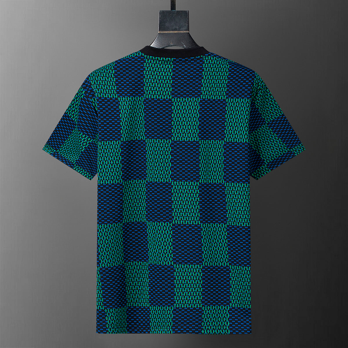 135RE120UDE Stylish shirt and shorts set