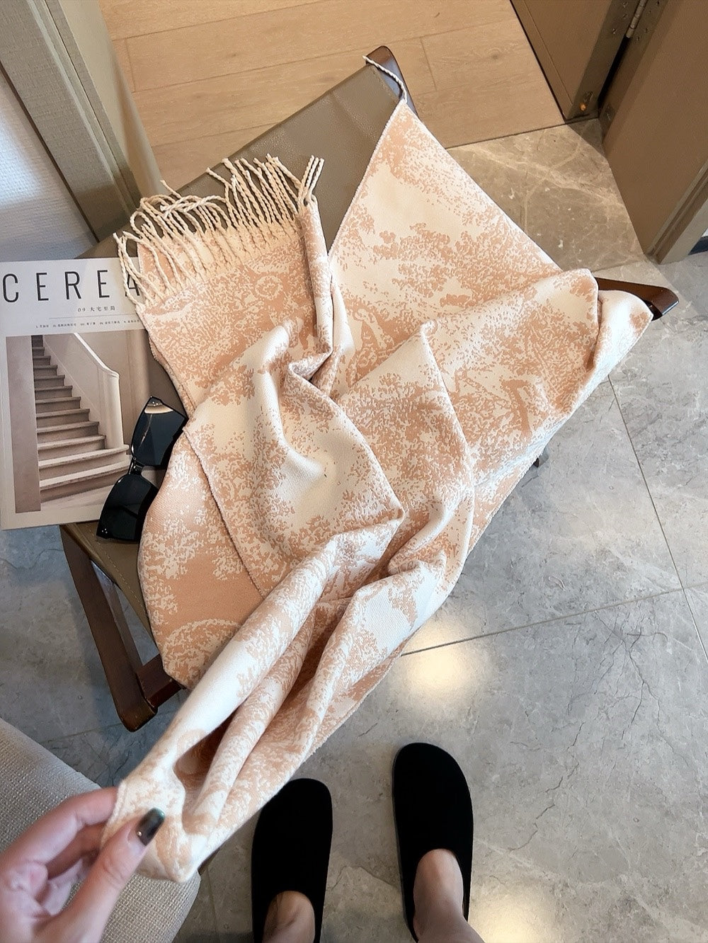 185ZD13WDE Stylish Winter Scarves