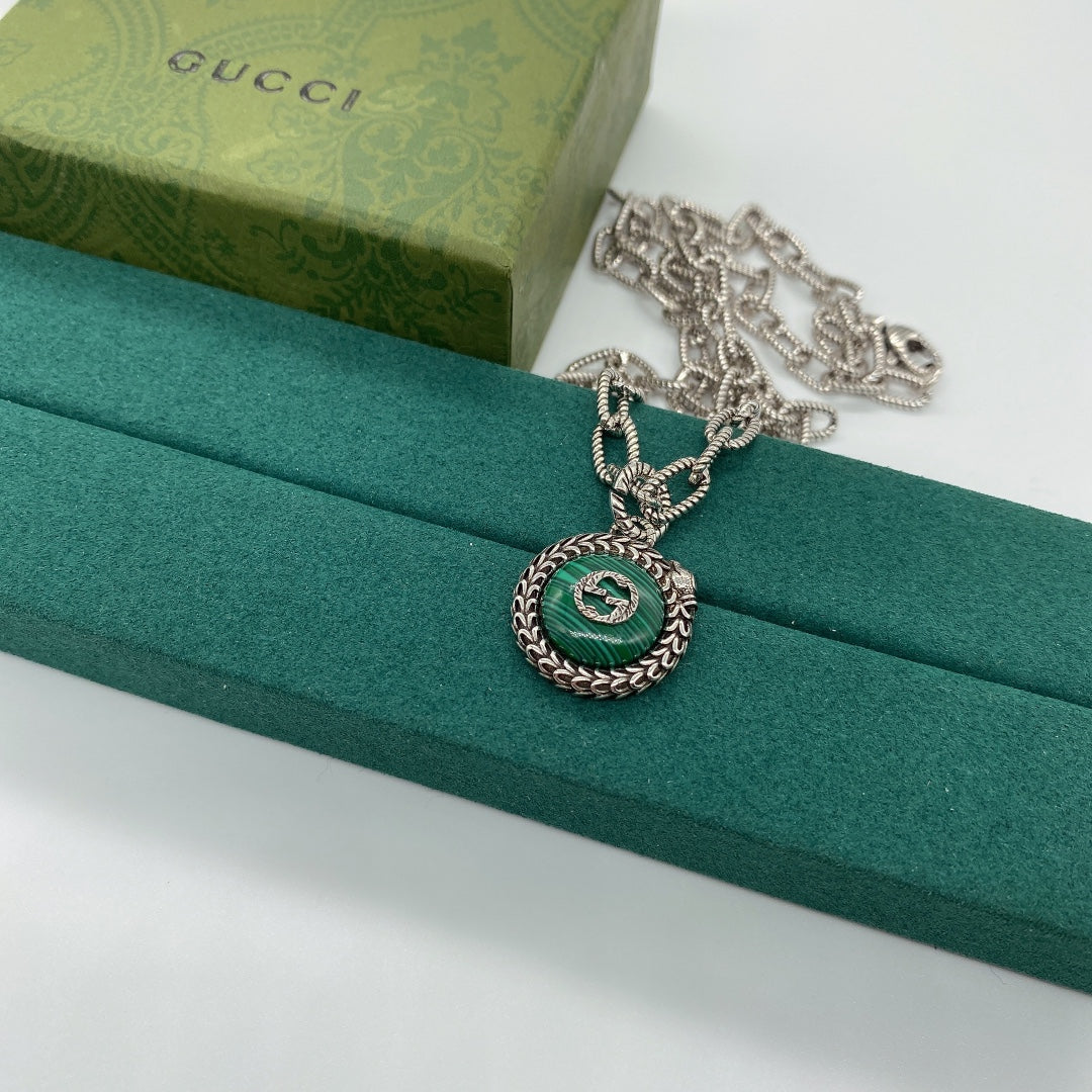 175RB40XDE Stylish  Necklaces . Bracelets