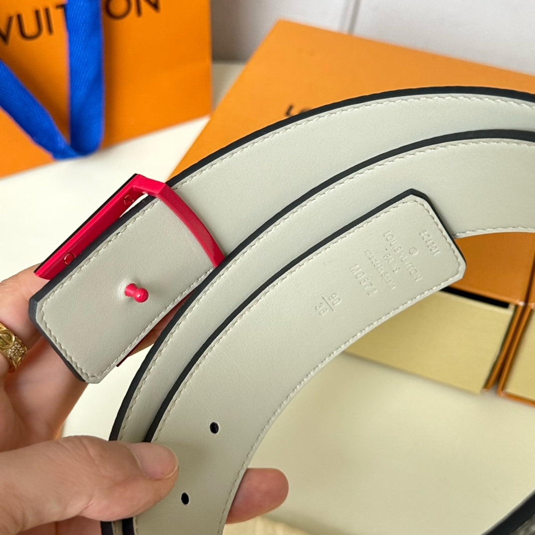 14B11PDE Stylish  High quality belt With full package