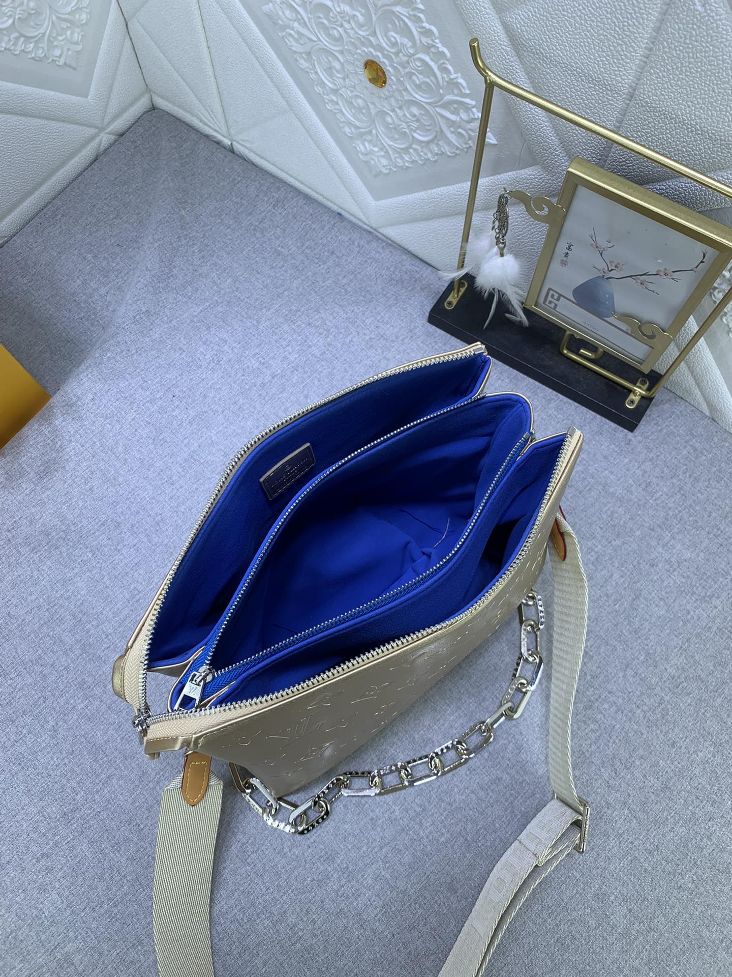 2XE40BDE Stylish leather bag 