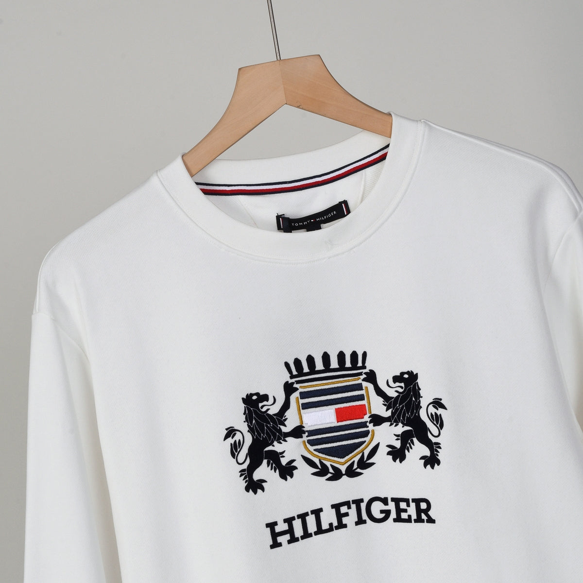 175ZA83UDE Stylish Sweaters