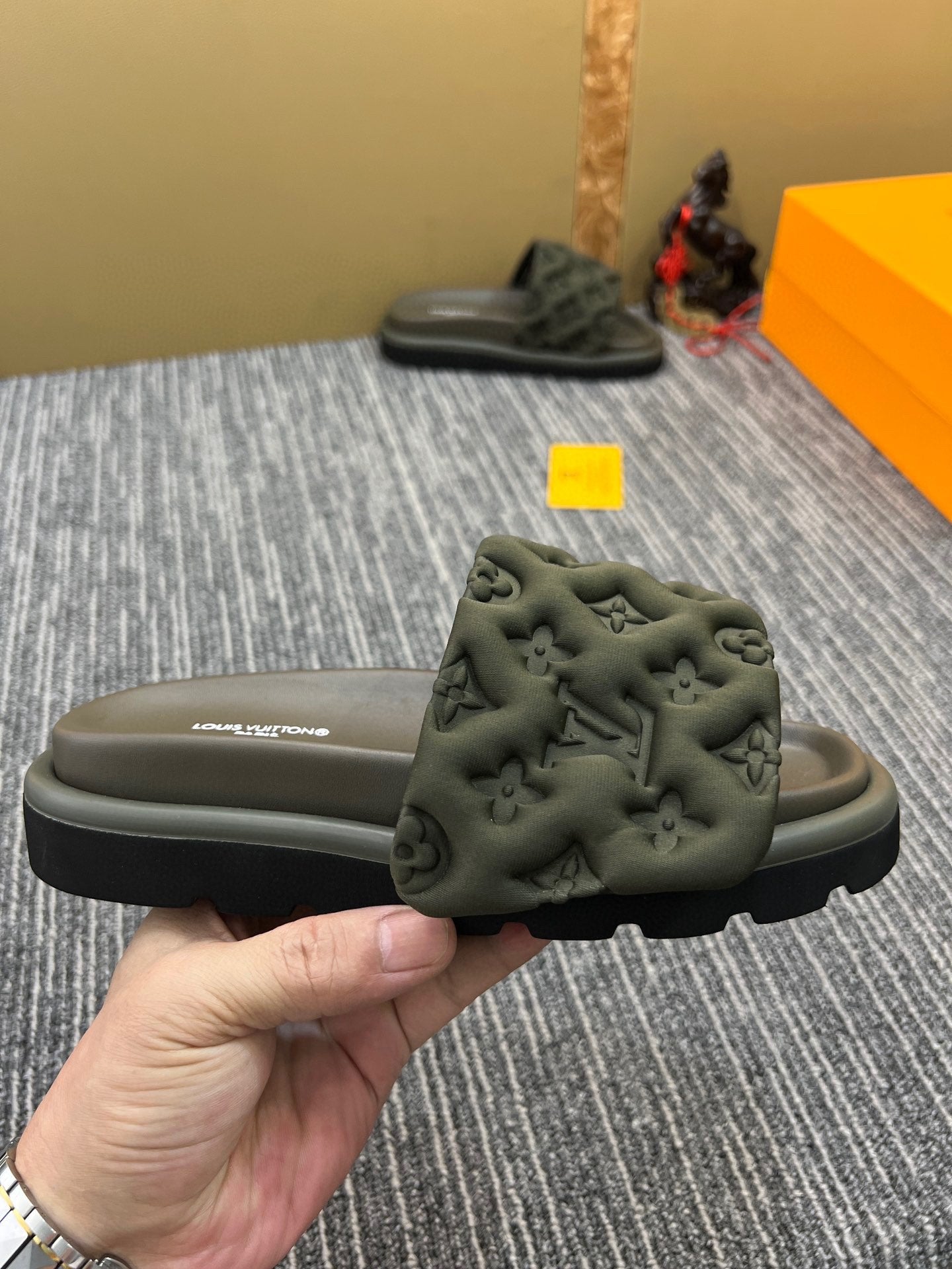 5XE119ZDE Stylish leather quality Slippers
