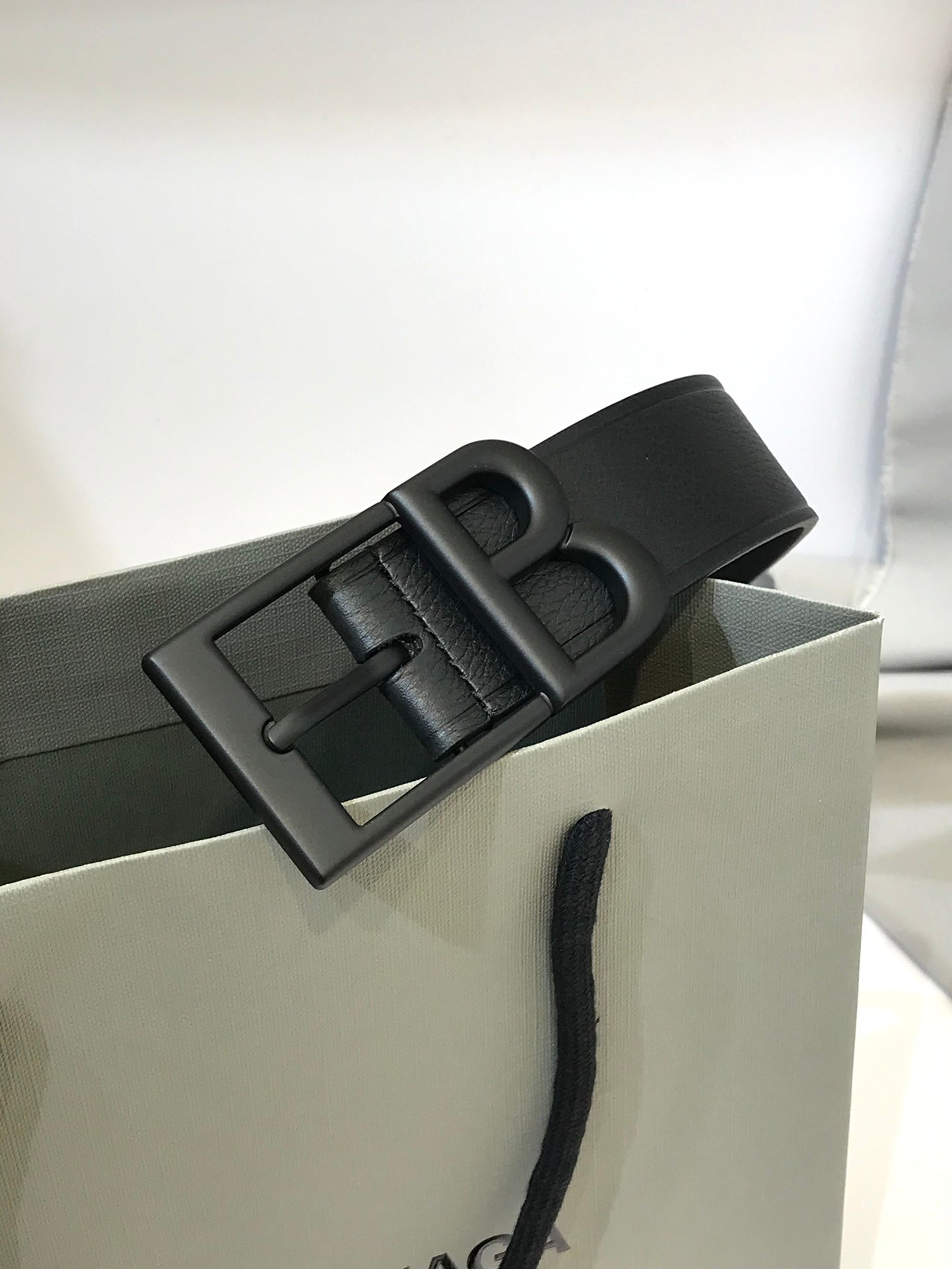 255RJ2PDE Stylish  High quality belt With full package