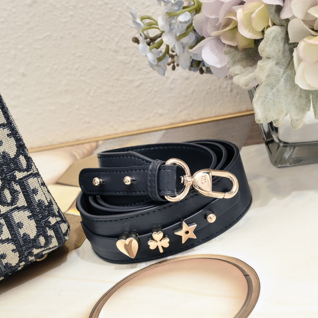 1XD439BDE Stylish embroidery bag