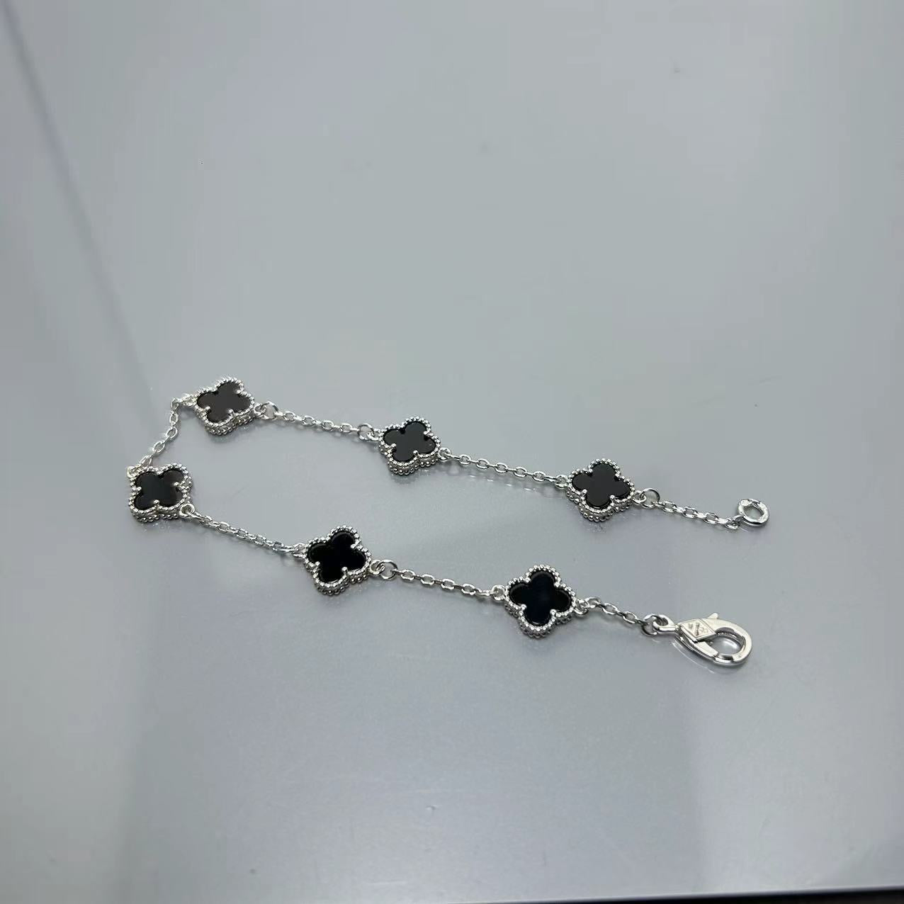 5XVA183KDE Stylishbracelets 6 flowers mini size 0.9cm flower