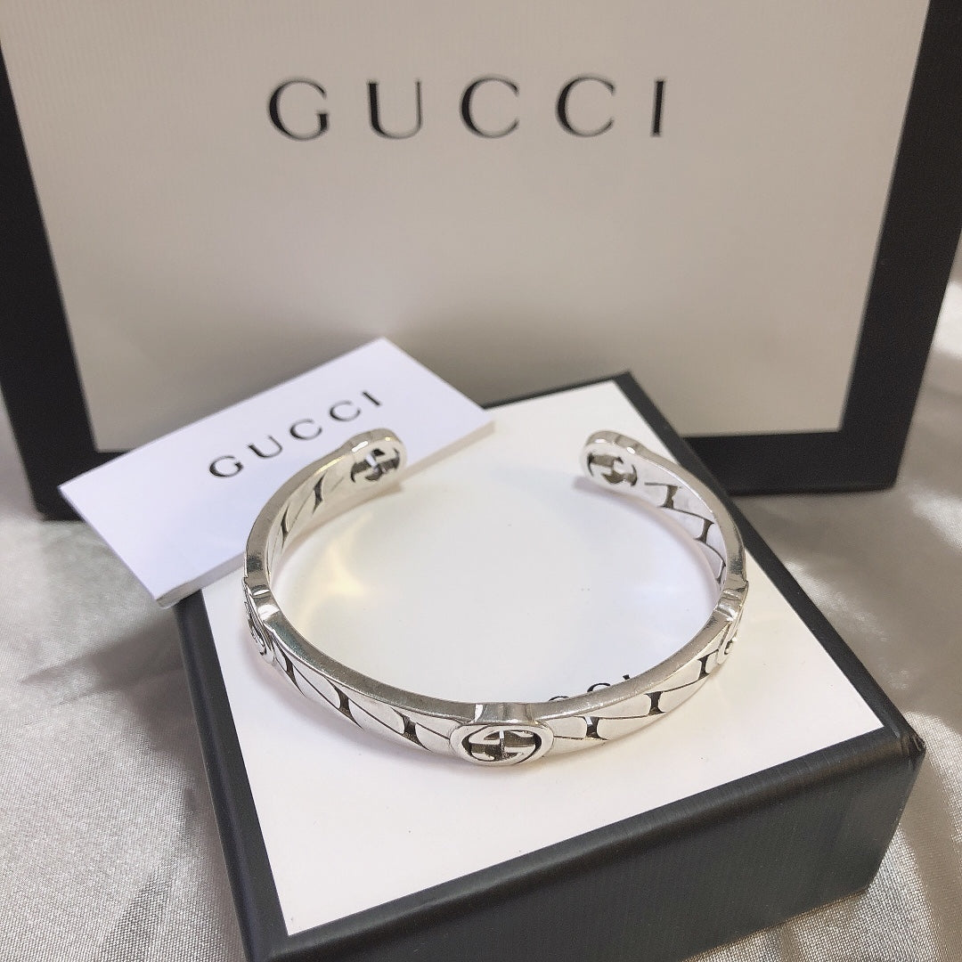 14C342KDE Stylish Bracelets