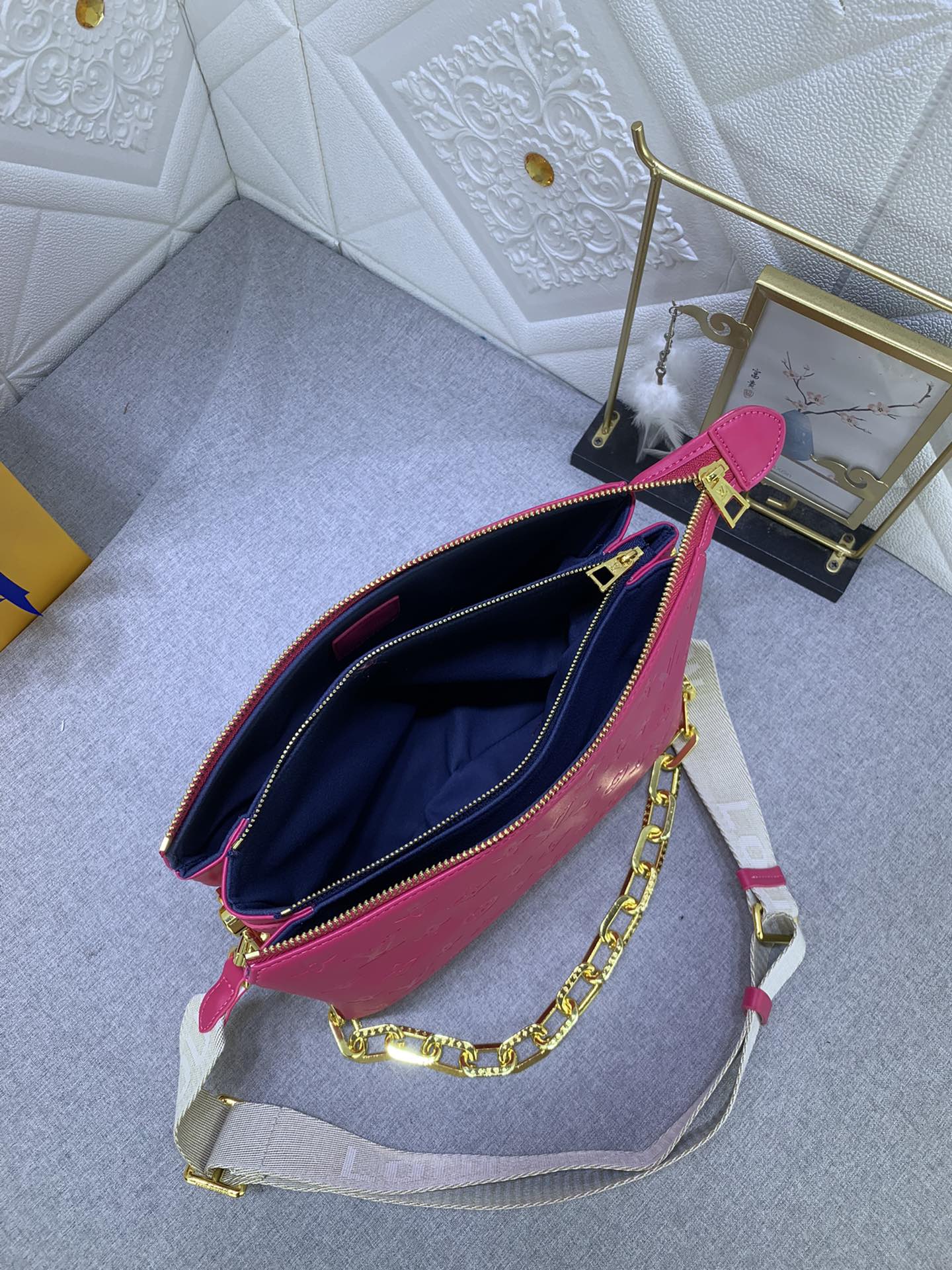 2XE40BDE Stylish leather bag 