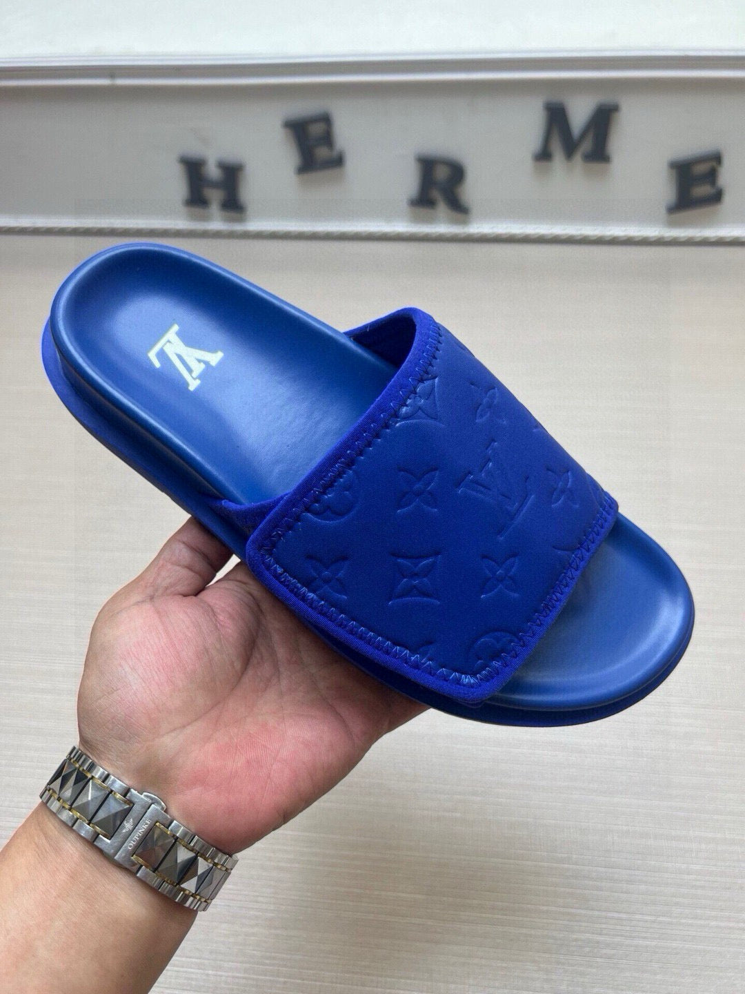 5QE5ZDE Stylish Slippers