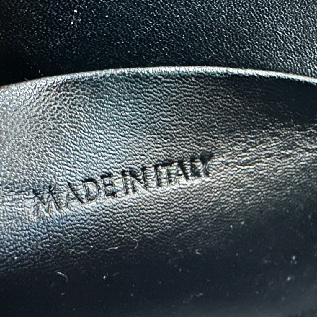 1XE271BDE Stylish leather bag 