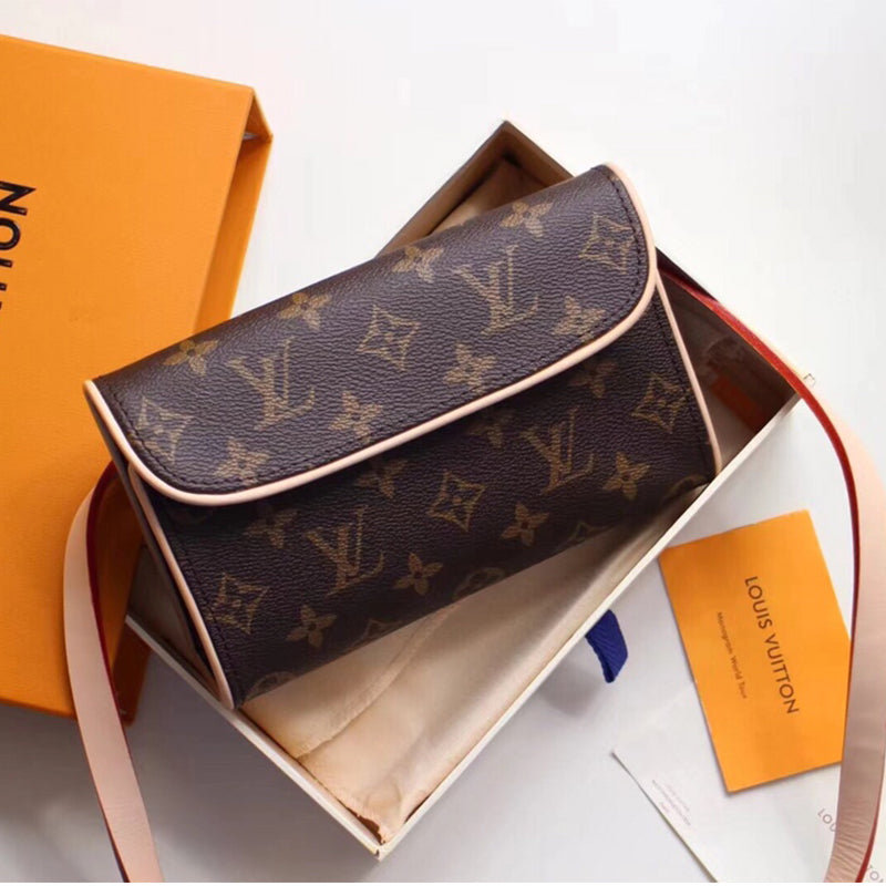 1XE62BDE Stylish leather bag