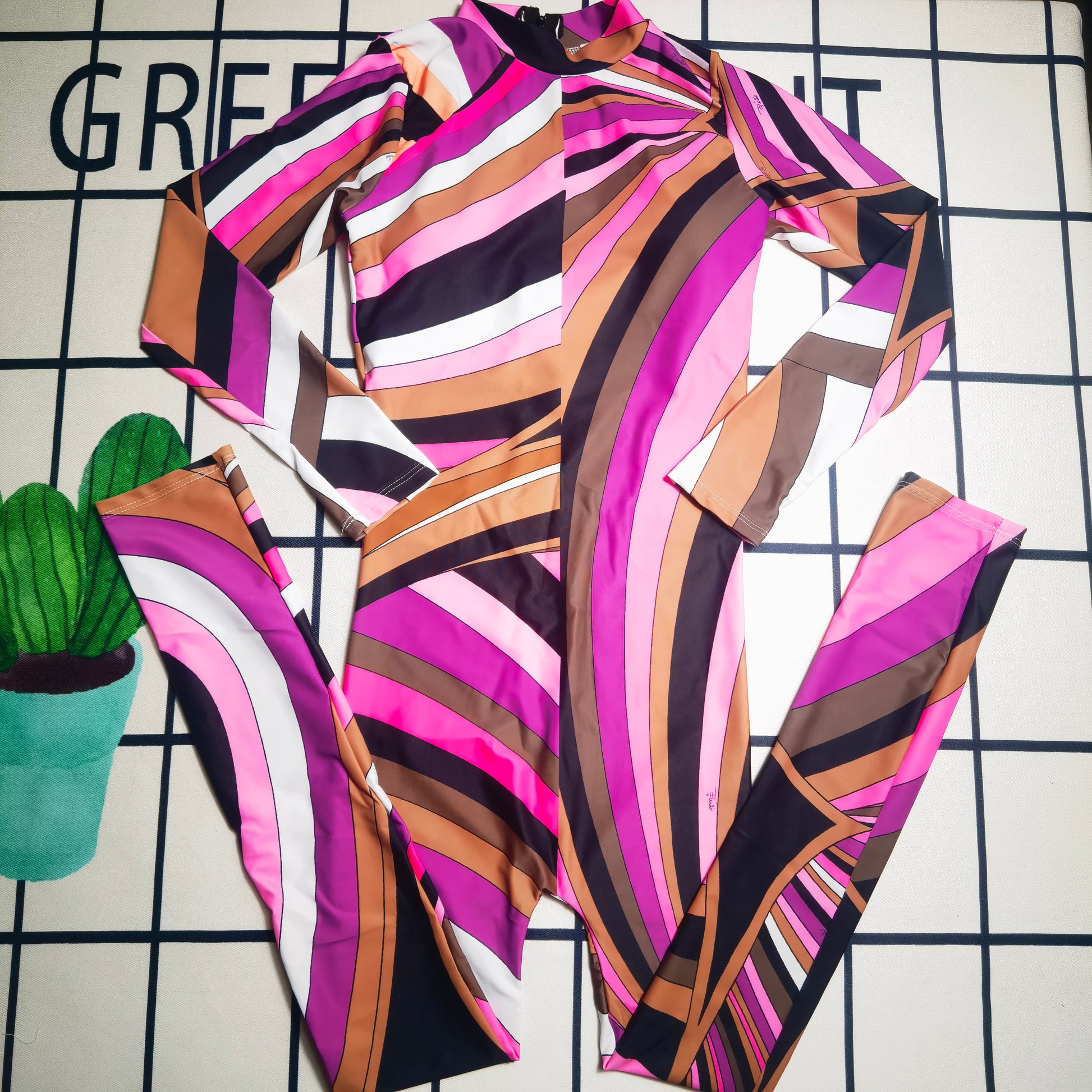 145ZA363YDE Stylish Long sleeve swimsuit