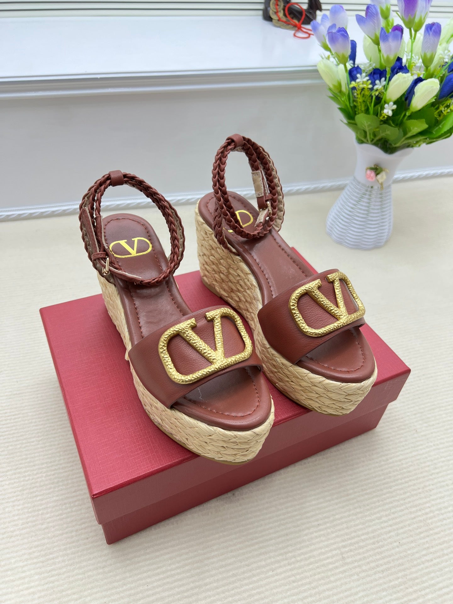 5YVL101ZDE Stylish leather High heels