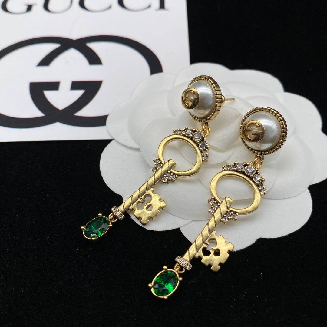 14B388EDE Stylish Earrings