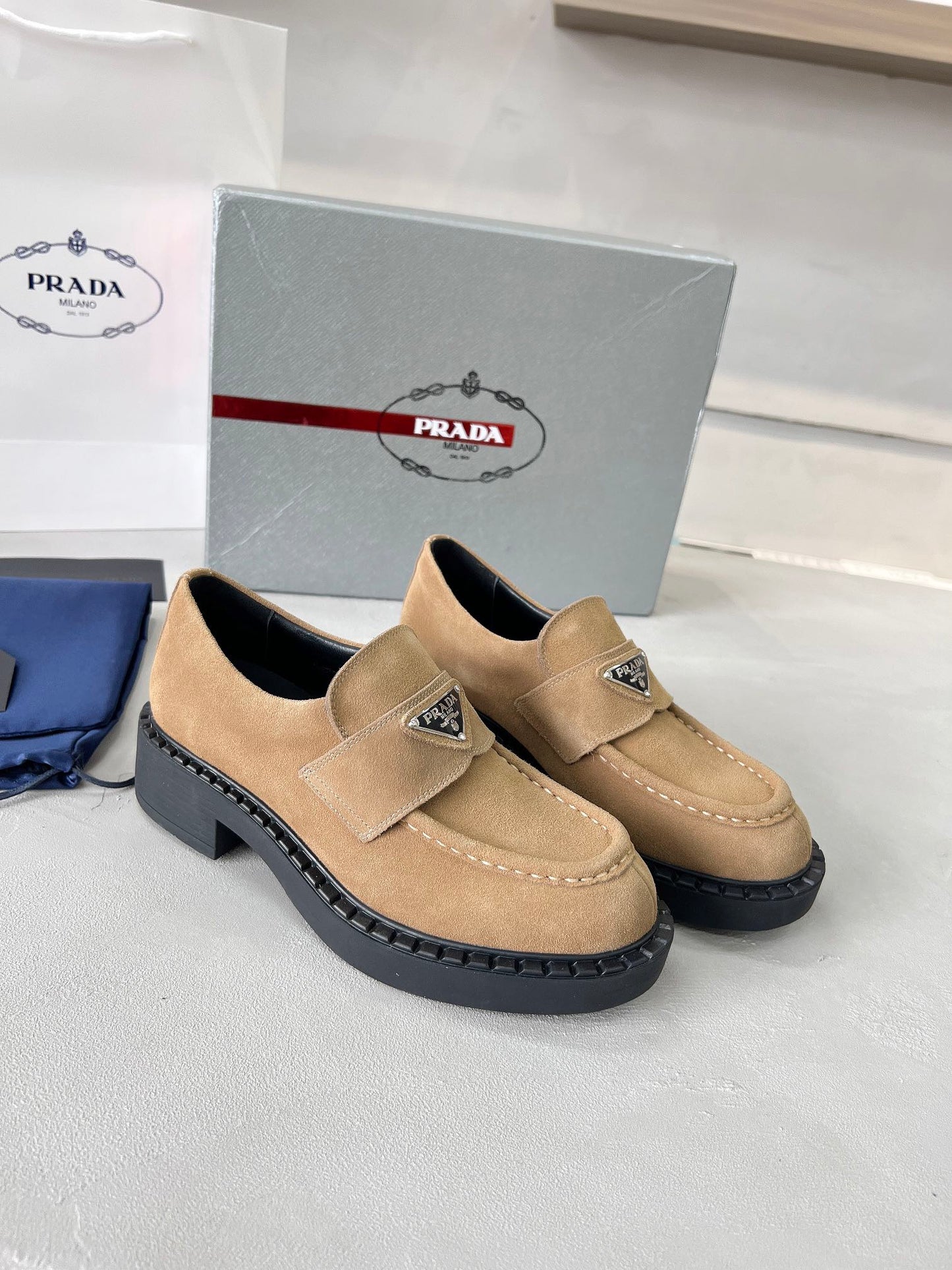 285ZPD64ZDE Stylish  leather  Casual shoes