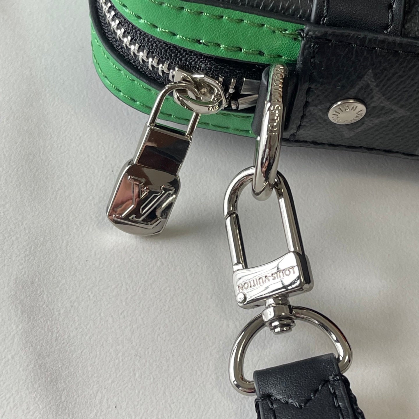 15RE36BDE Stylish  bag